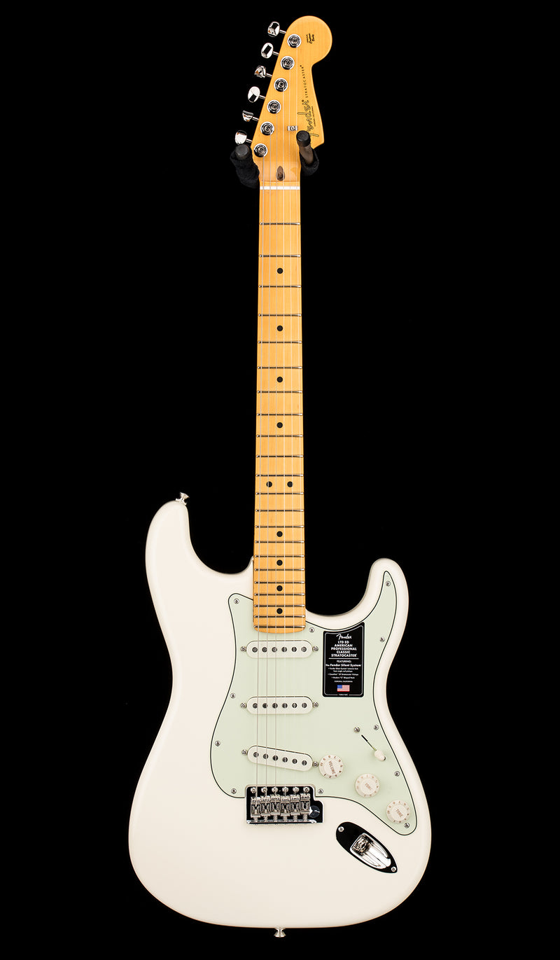 Fender Limited Edition American Professional Classic Stratocaster w/Fender Silent System - Olympic White #33067