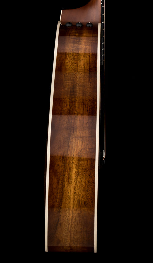 Taylor 214ce-K DLX Special Edition - Honeyburst #05550 (NAMM 2026)