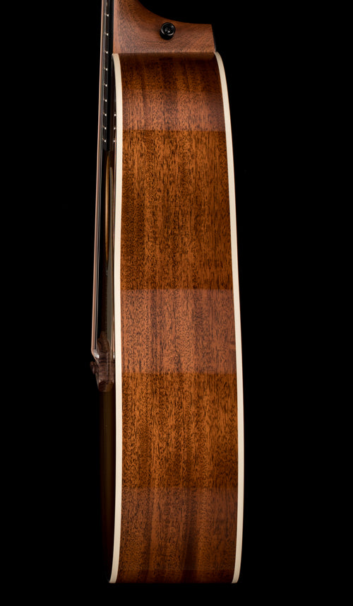 Taylor Gold Label 517e - Sunburst  #85029 (NAMM 2026)