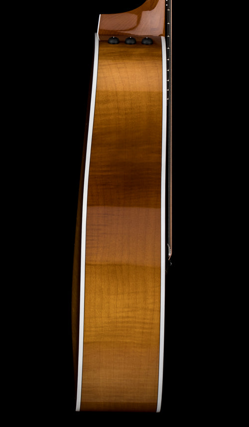 Taylor 217e Plus Special Edition - Honeyburst #65341 (NAMM 2026)