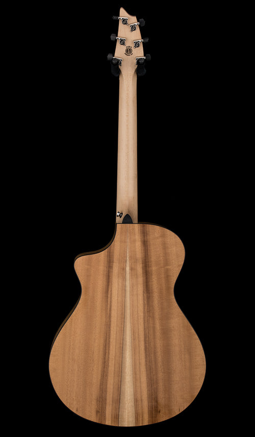 Used Breedlove Oregon Concert CE Myrtlewood (2022) - Natural #27697 with Original Hard Case