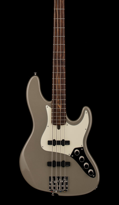 RKM DS4-J60 - Sand Dune Metallic #00004 (Demonstration Model)