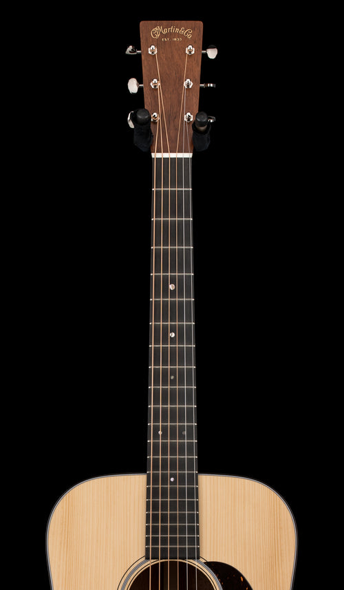 Martin D-18 Authentic 1937 #45102 (NAMM 2026)