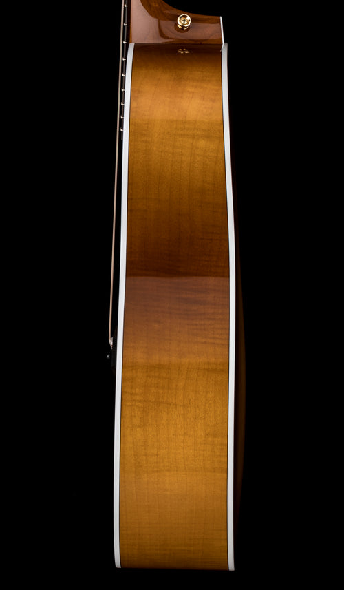 Taylor 217e Plus Special Edition - Honeyburst #65343 (NAMM 2026)