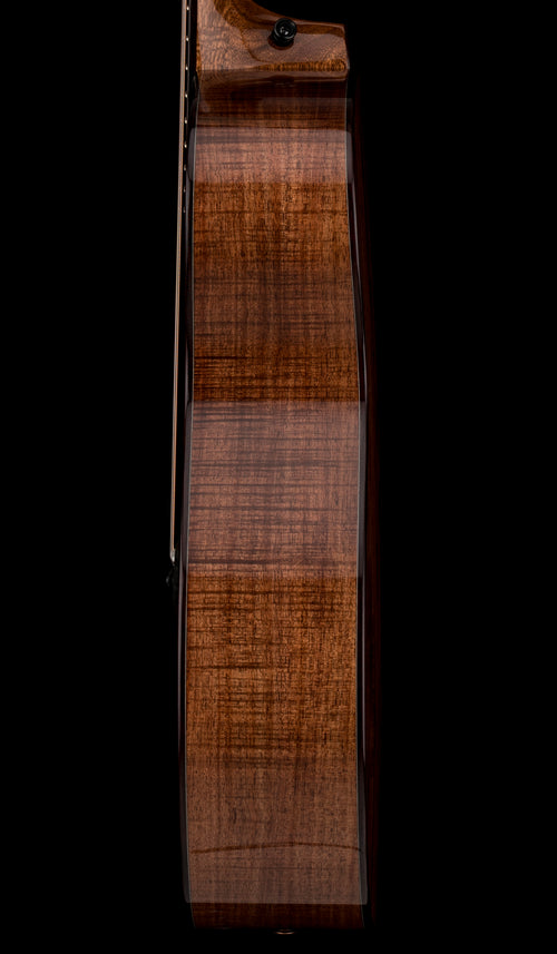 Taylor Custom Shop Gold Label SA Western Red Cedar/Tasmanian Blackwood #56102