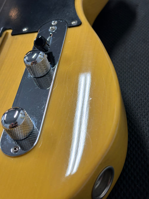 Used Fender American Vintage '52 Telecaster (1982) - Butterscotch Blonde #16504