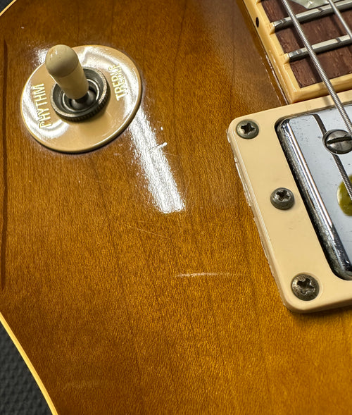 Used Gibson Les Paul Standard (1999) - Honey Burst #99567 with Original Hard Case