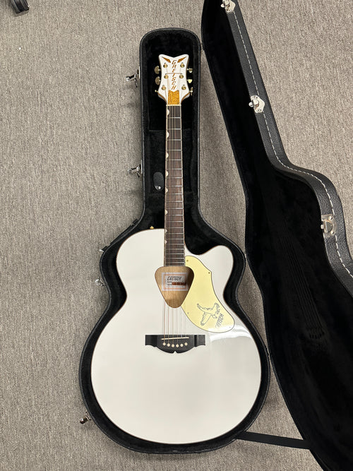 Used Gretsch G5022CWFE Rancher Falcon Jumbo - White #13606 with Hard Case