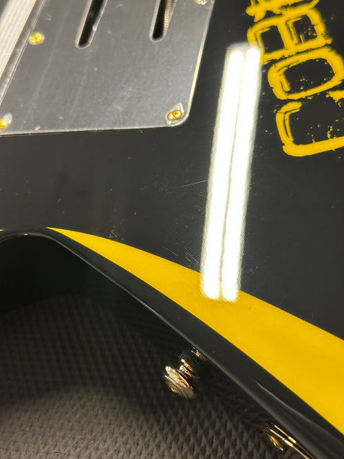 LTD Alexi Arrowhead SE - Black with Yellow Pinstripe #11909 (B-Stock)
