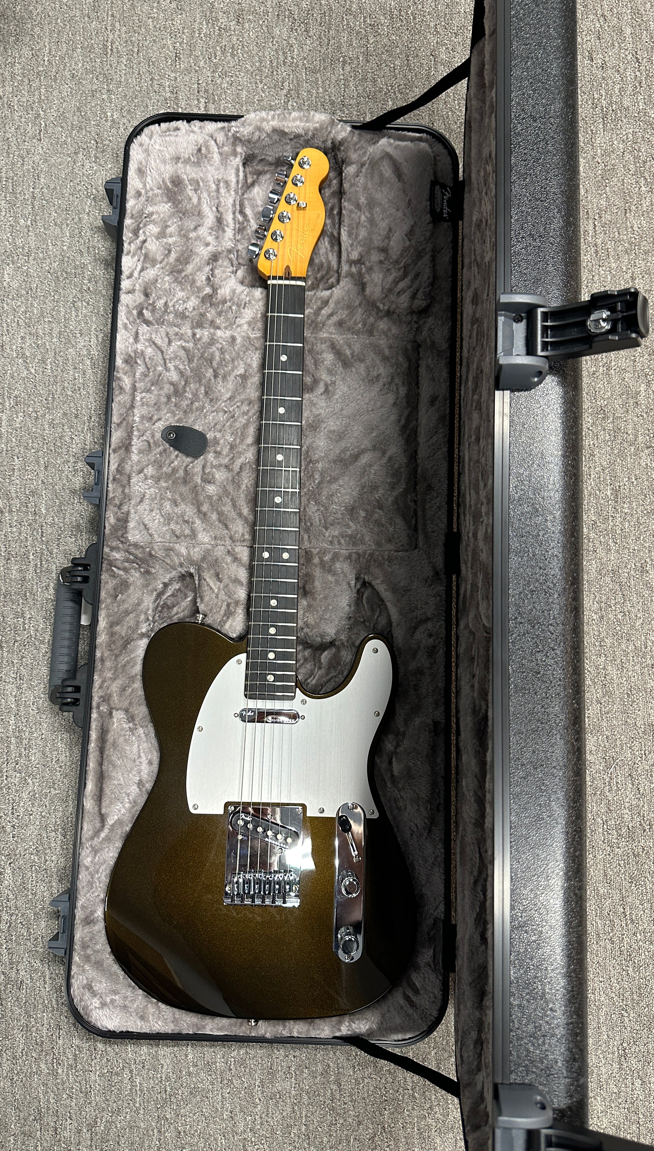 Used Fender American Ultra II Telecaster - Texas Tea #18952 with