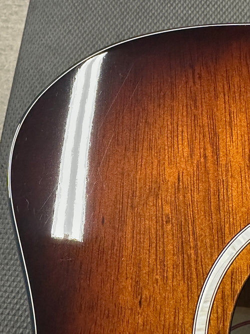 Used Taylor 224ce-K DLX (2022) - Shaded Edgeburst #02158 with Gig Bag