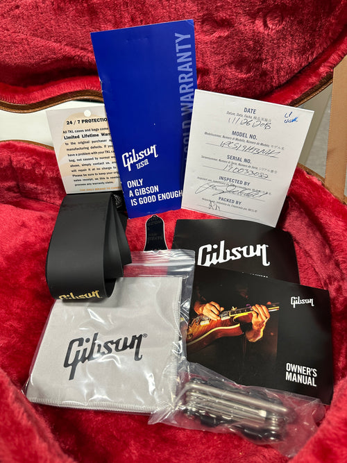 Used Gibson Les Paul Classic (2019) - Honeyburst #33082 with Original Hard Case