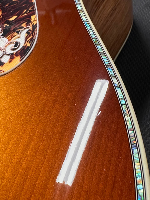 Taylor Gold Label 917e - Sunburst #65013 (NAMM 2026)