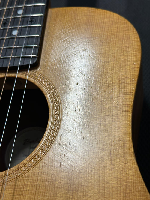 Used Taylor Baby Taylor (2005) #07302 with Gig Bag
