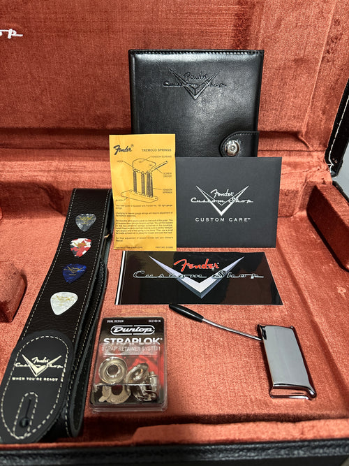 Fender Custom Shop Empire 67 Stratocaster NOS - Magenta Sparkle #87900