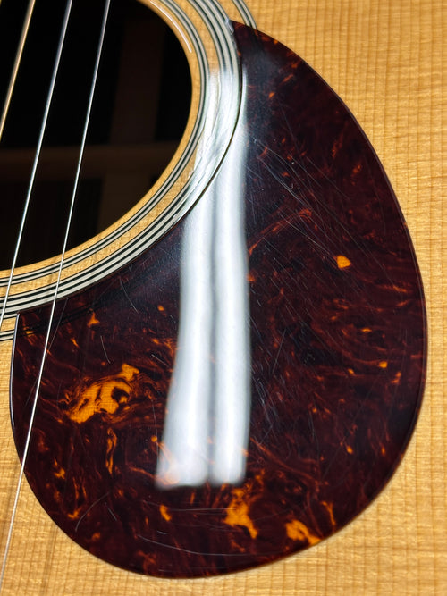 Used Martin OM-21 (2003) - Natural #46887 with Original Hard Case