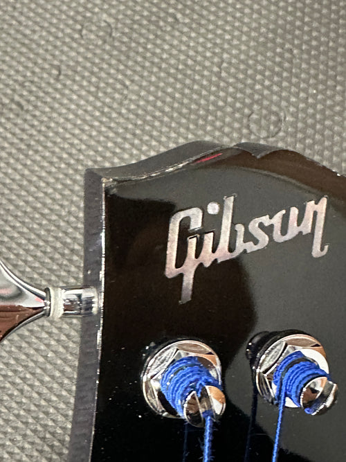 Used Gibson Guitar Of The Week #7 Les Paul Money Bass (2007) - Midnight Manhattan Blue #71343 with Original Hard Case