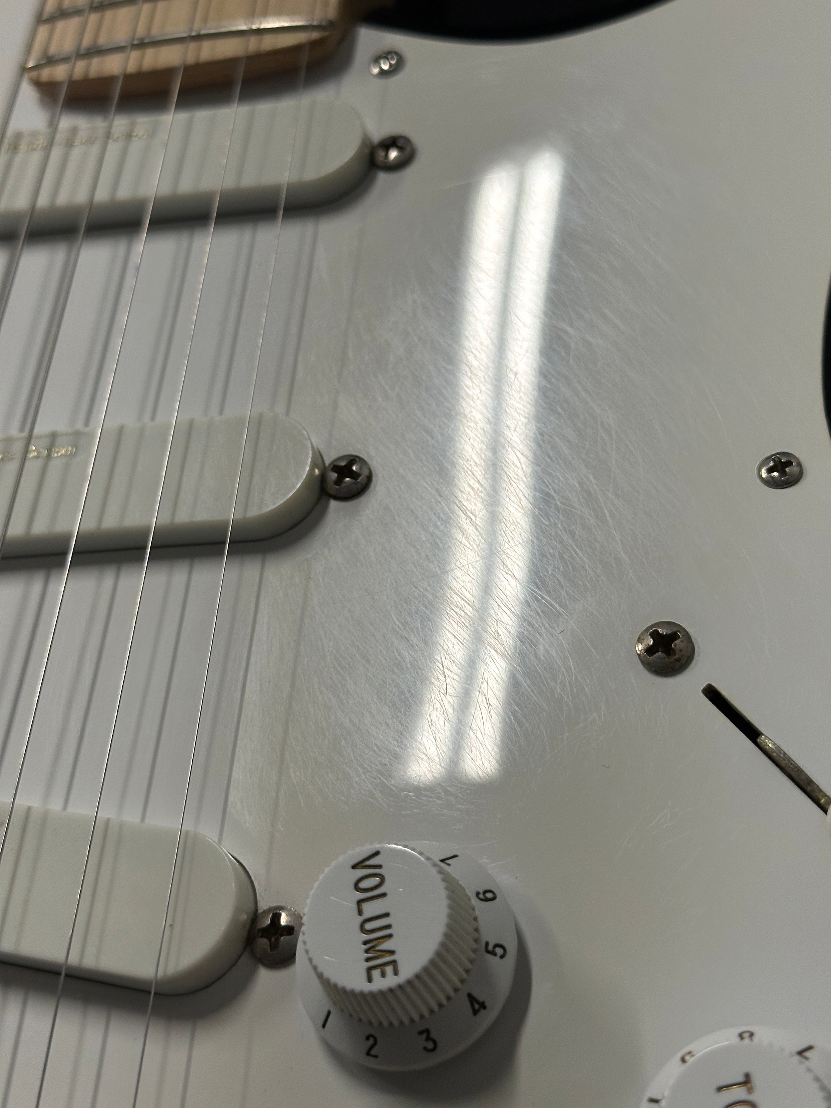 Used Eric Clapton Stratocaster (1993) - Black – Empire Music