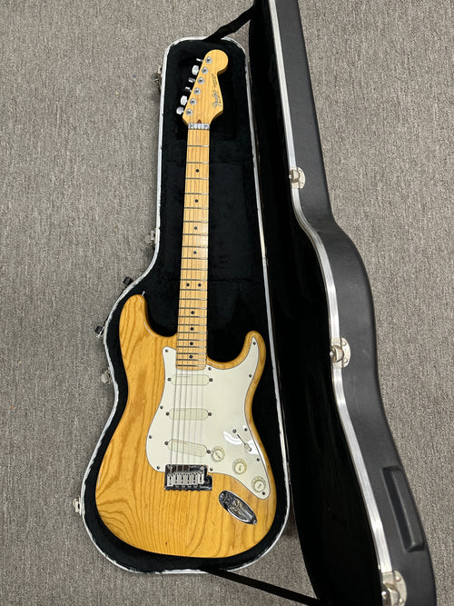 Used Fender Plus Stratocaster (1990) - Natural #67111 with Original Hard Case