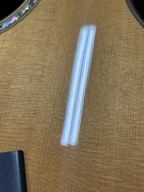 Used Taylor Baritone-8 (2011) #02107 with Original Hard Case