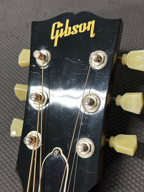 Used Gibson J-30 (1990) - Natural #60007 with Original Hard Case