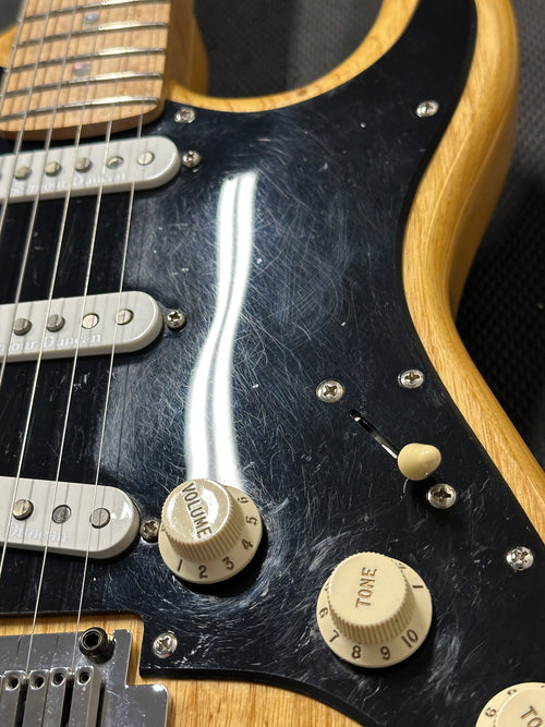 Used Fender Special Edition Lite Ash Stratocaster (2004) - Natural #64711 with Gig Bag