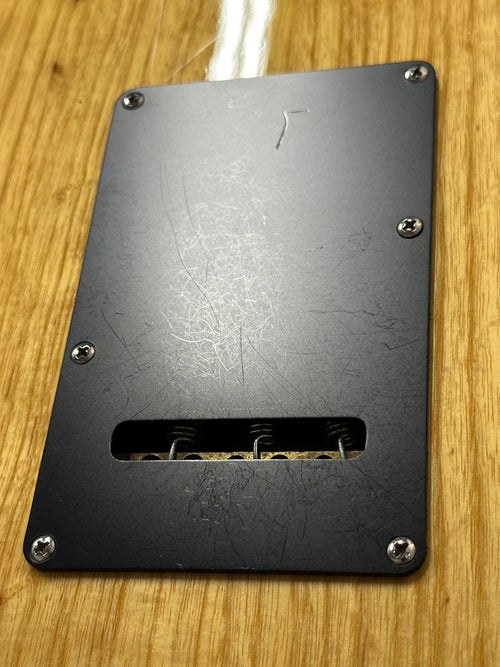 Used Fender Special Edition Lite Ash Stratocaster (2004) - Natural #64711 with Gig Bag